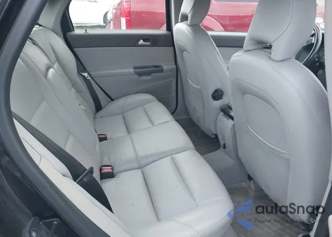 2008 Volvo S40 2.4I z USA, uszkodzony, nr VIN YV1MS390182407710